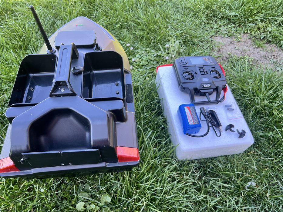 Navomodel plantat 3 cuve cu GPS – stare aproape nouă