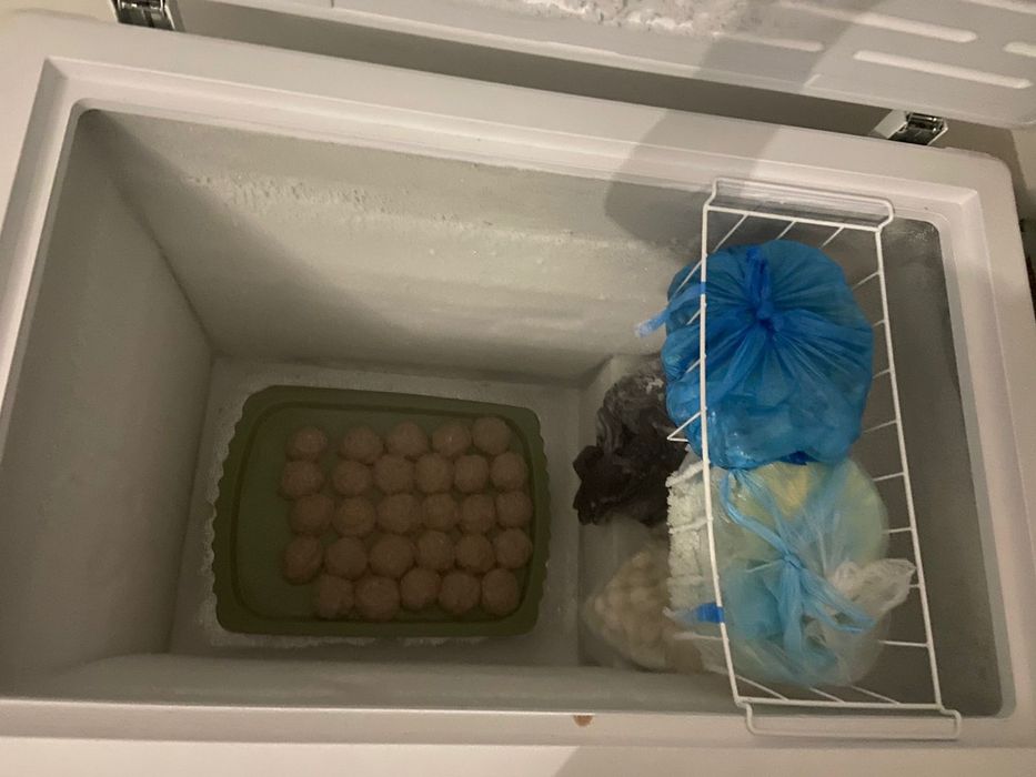 Продам морозилку