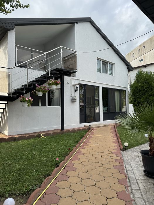 3Case de vanzare in Mamaia Nord