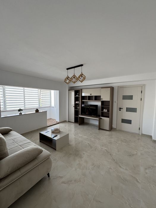 Inchiriez apartament - prima inchiriere