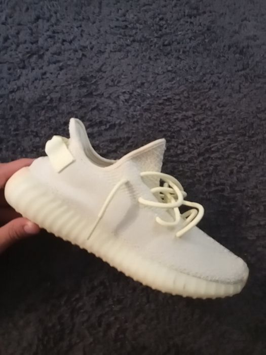 Yeezy butter 42 conditie buna