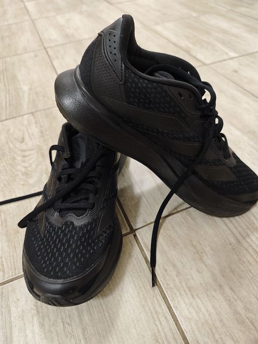 Маратонки  Nike Adidas