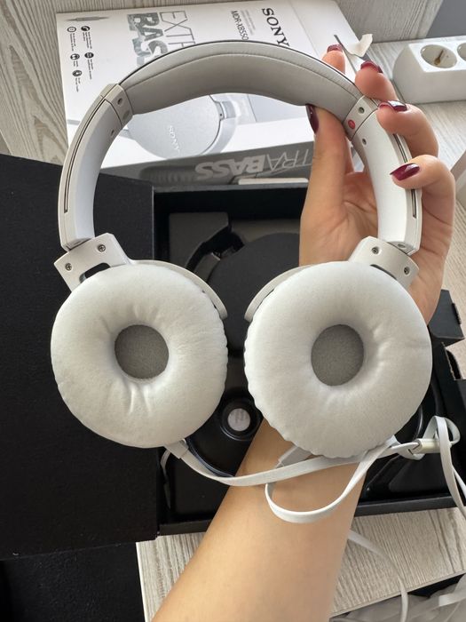 Слушалки SONY MDR-XB550AP