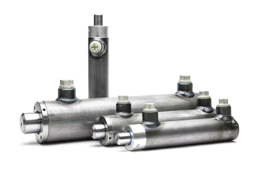 Cilindru hidraulic utilaje industriale lemn diam 60 mm tija 30 cursa 300