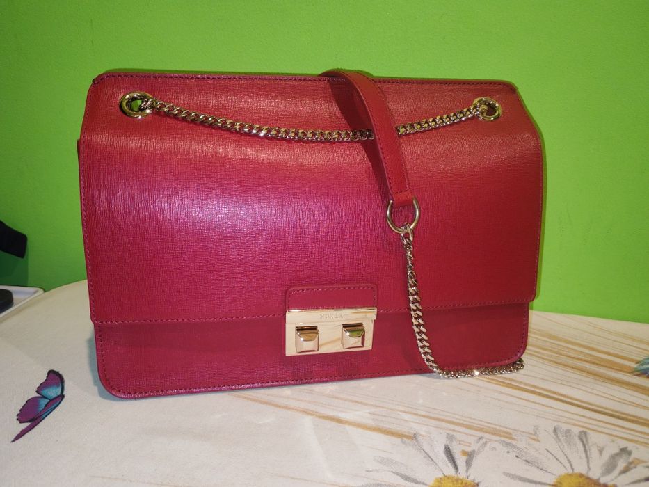 Дамска чанта Furla цвят бордо