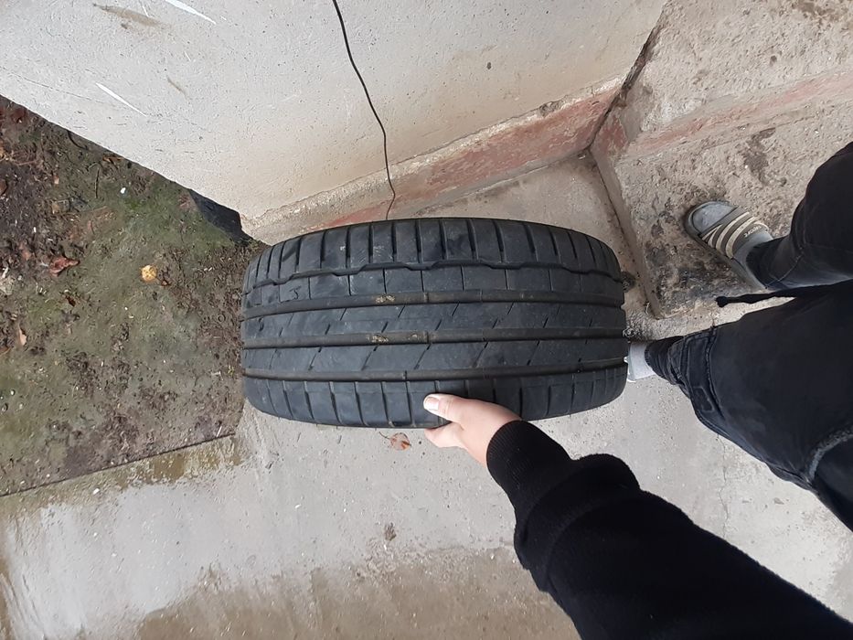 De vânzare cauciucuri r18