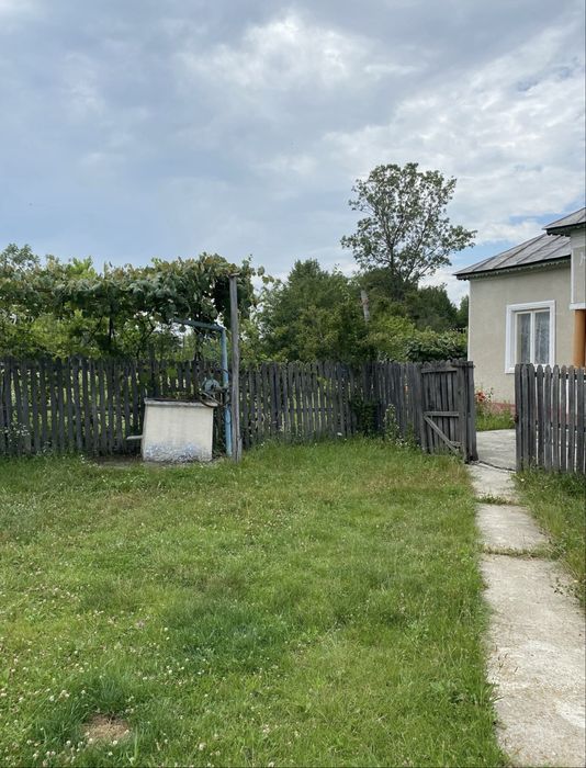 CASĂ DE VÂNZARE CU 2.952 MP TEREN, Suseni, Arges