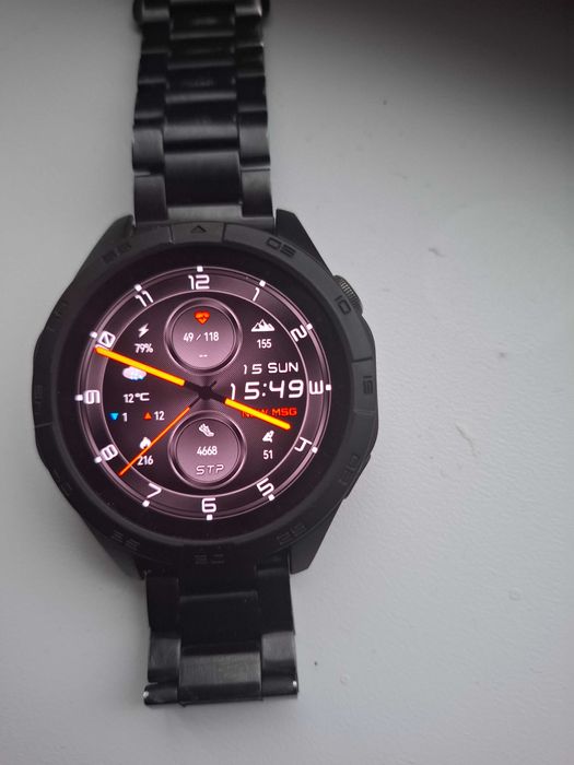 Часовник Huawei GT4