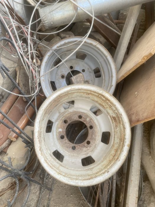 Запчясти для Трактора Звоните Есть Болоны малые и Большие