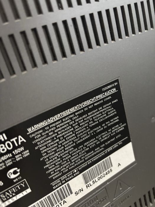 Телевизор почти новый