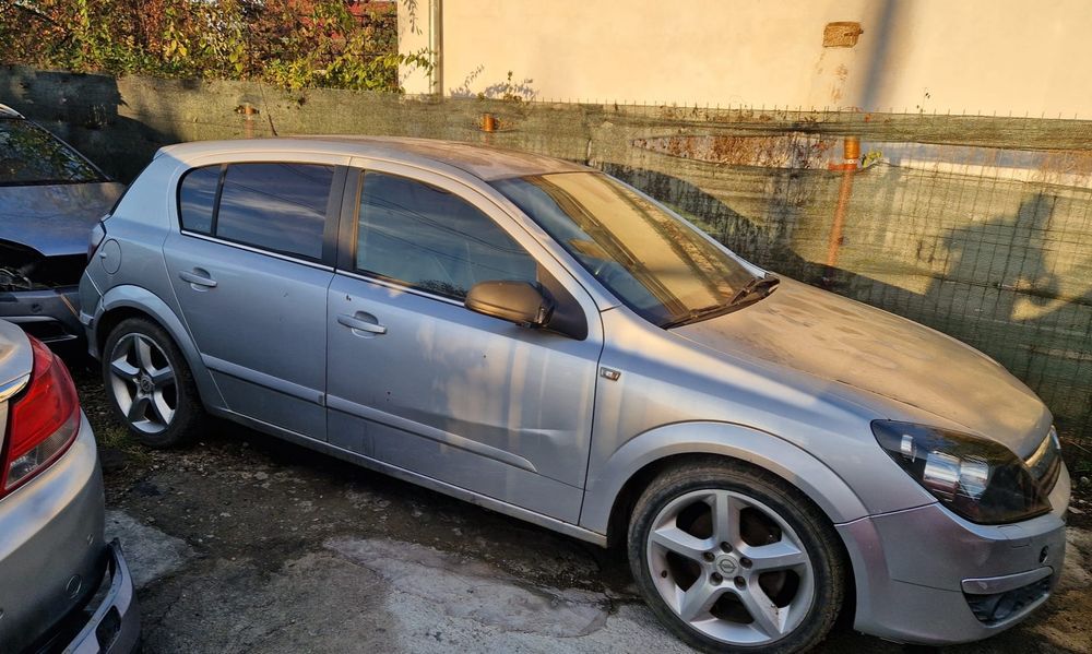 Bara capota far dezmembrez dezmembrari piese Opel Astra H z16xep 1.6