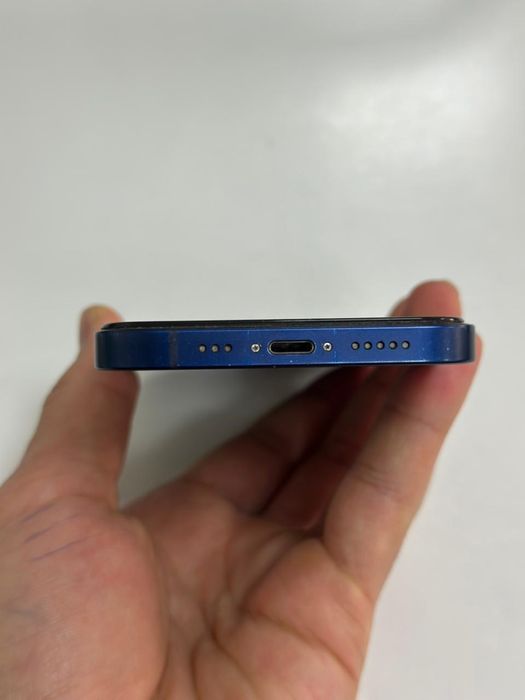 Продам айфон 12 128гб