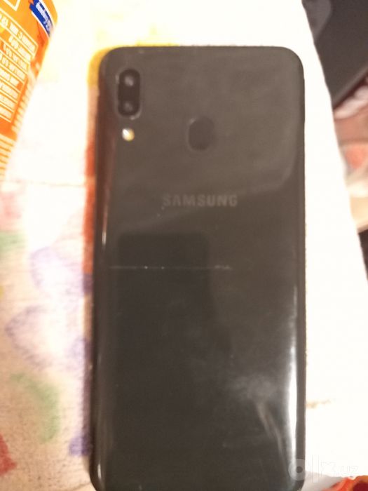 Samsung a20 sotiladi