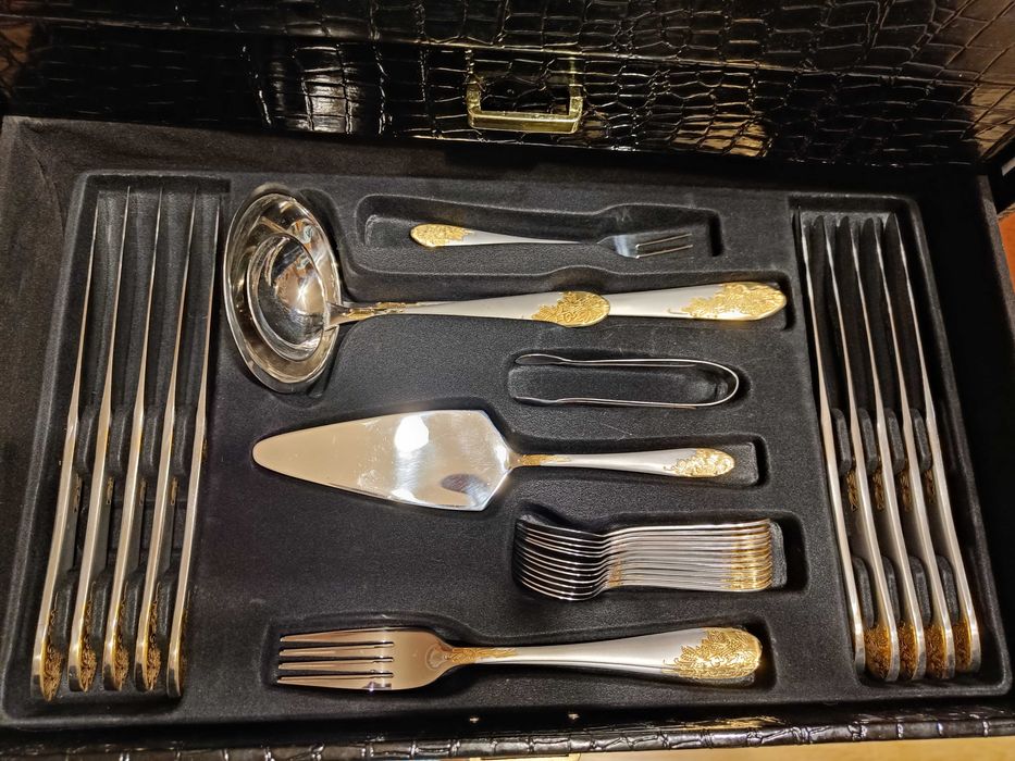 Столовые принадлежности из нержавеющей стали