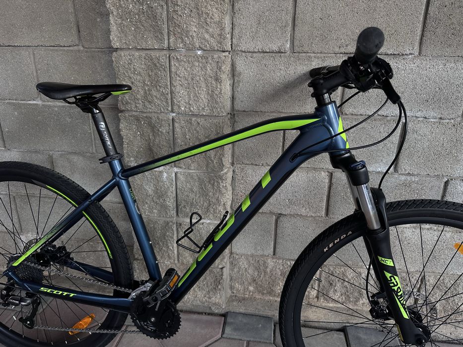 Велосипед Scott.