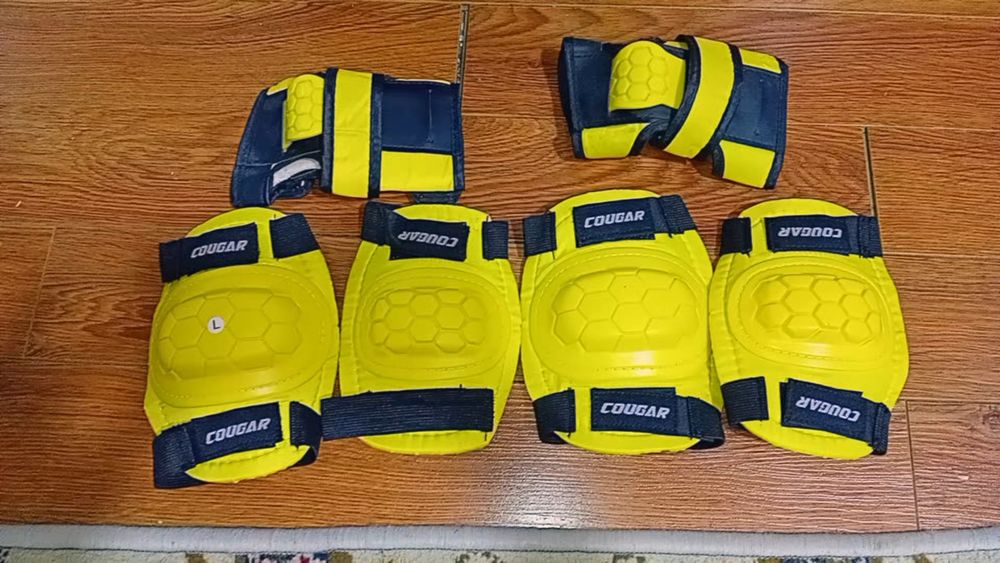 2 скейта и ролики