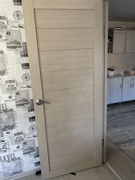 Продам межкомнатную дверь