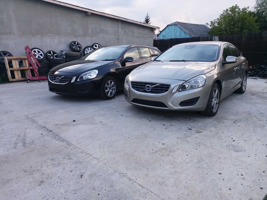 Bara Fata / Capota / Tragher Volvo V60 Model 2010-2017