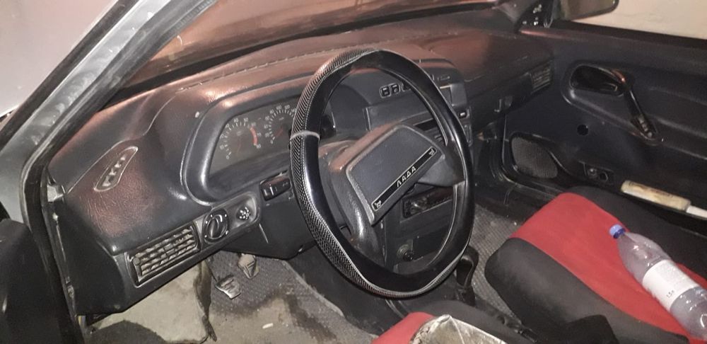 Лада 2115 седан серебристый