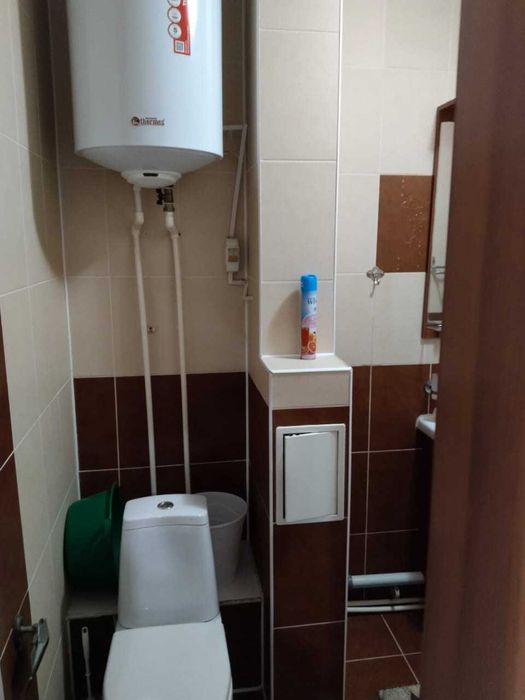 продам 1 комн квартиру в центре