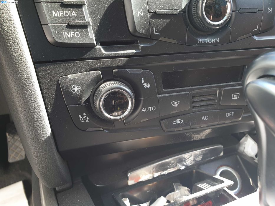 Panou Comanda AC Clima Climatronic Aer Conditionat cu Incalzire Scaune Audi A4 B8 2008 - 2015 [K7381]