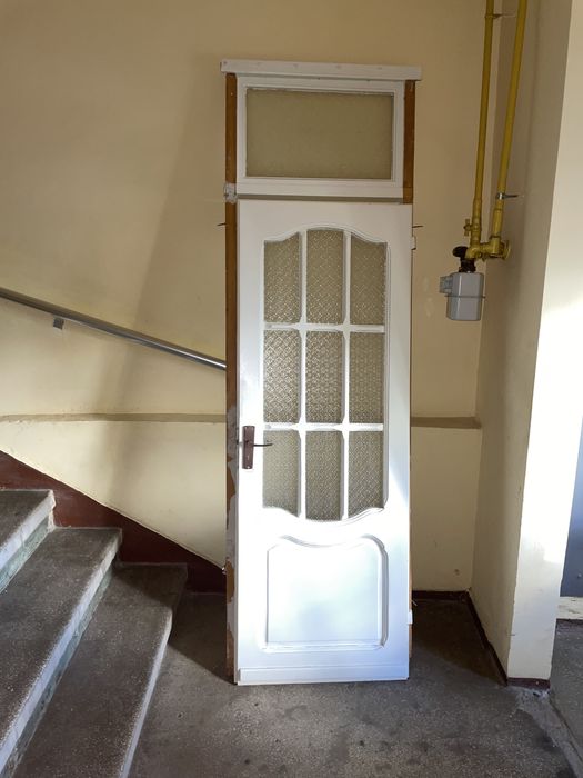 Vând ușă lemn bucătărie