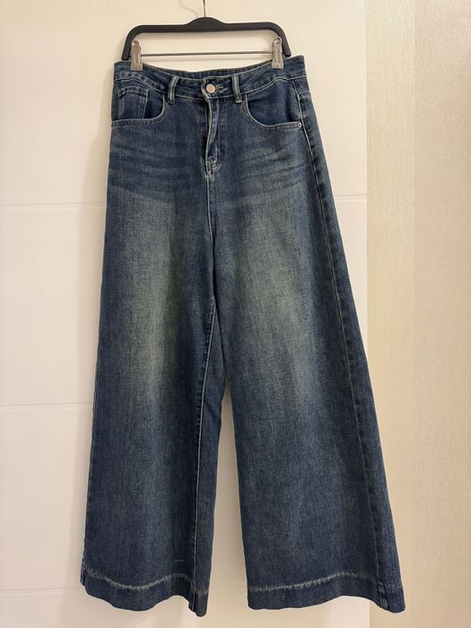 Джинсы           .