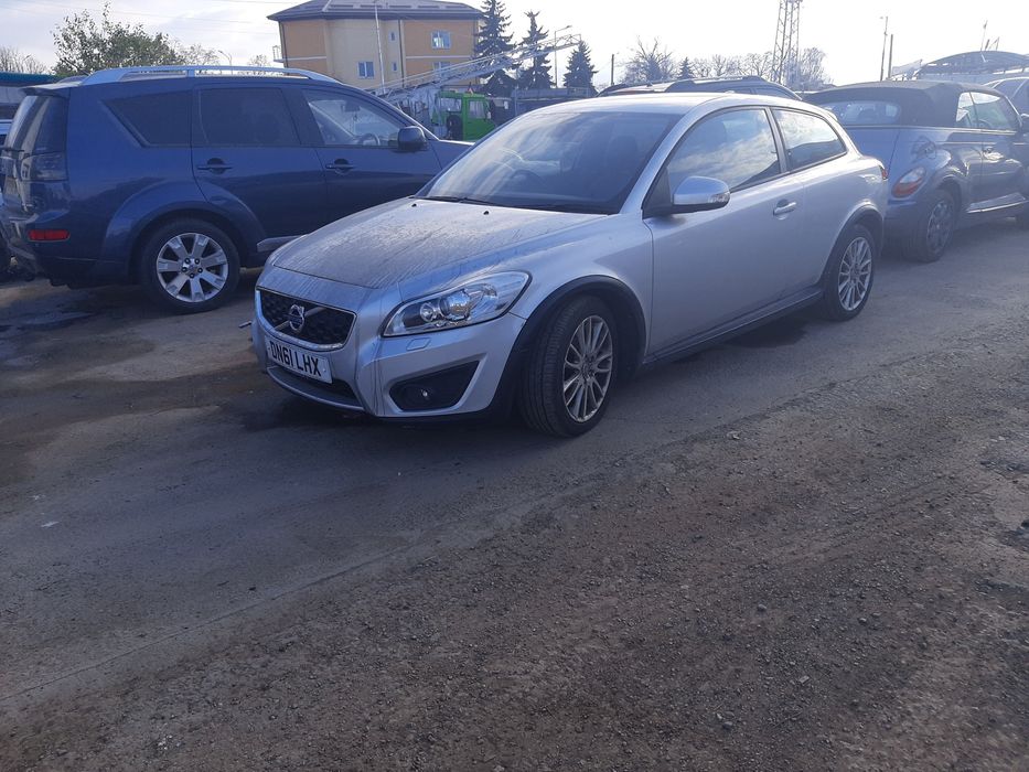 За части Volvo C30 1600 кубика дизел 2012 година