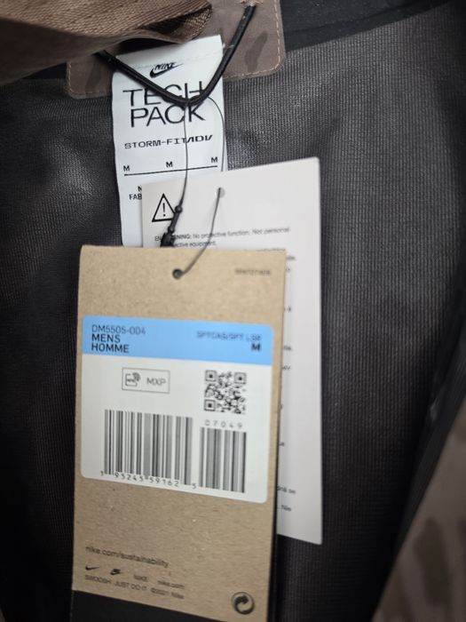 The Nike Storm Fit ADV jacket M large