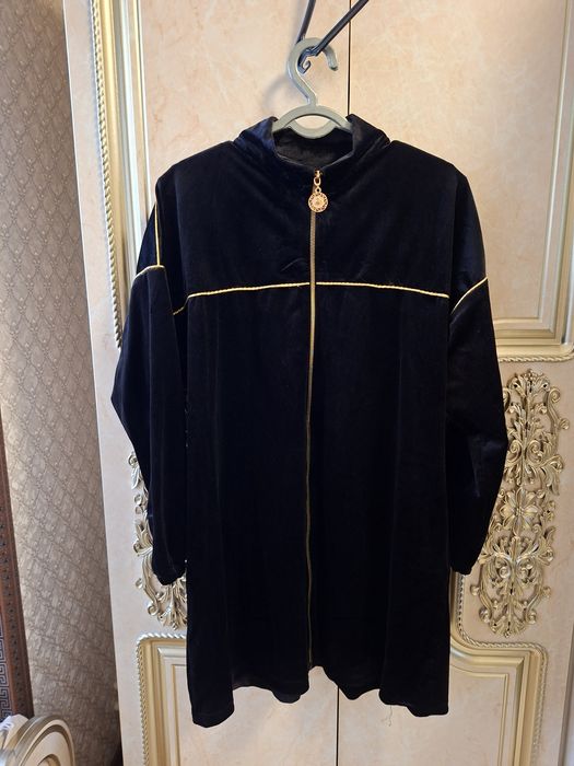 Продам женские  рубашк и  кофту