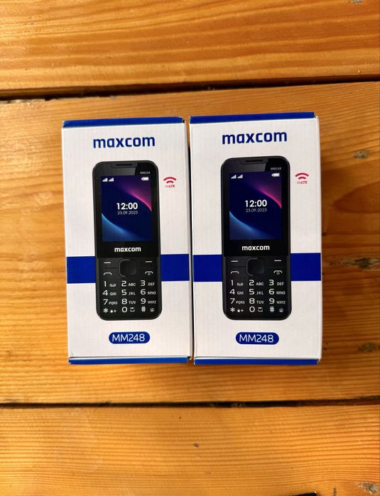 Pachet telefoane cu butoane Maxcom MM248 + CADOU cartela prepaid