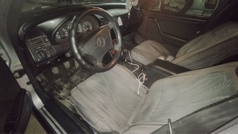 Mercedes Benz c220