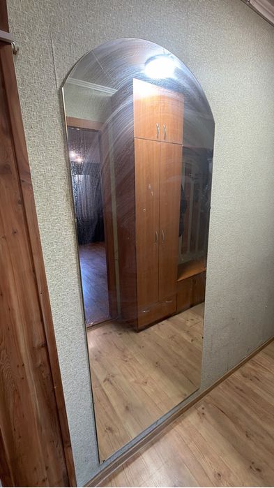 Продам большое зеркало