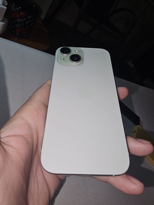 Vand iphone 15   128gb