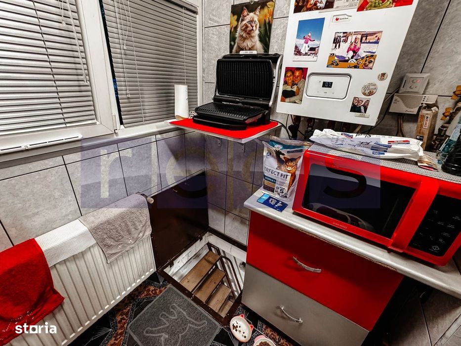 Vanz Are 3 Camere Zona Fizicienilor | Bloc Anvelopat | Centrala |