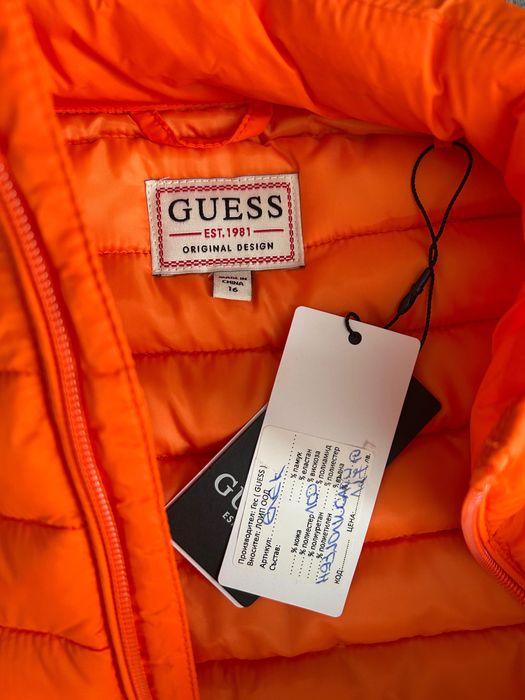 Чисто нова грейка Guess 16 год
