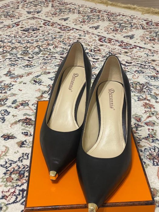 туфли шпилька Djovannia