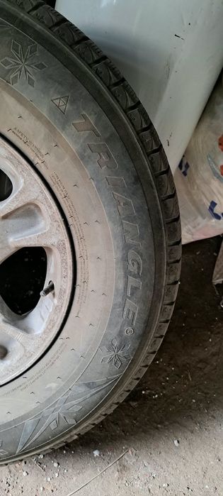 Продам диски с резиной на митсубиси