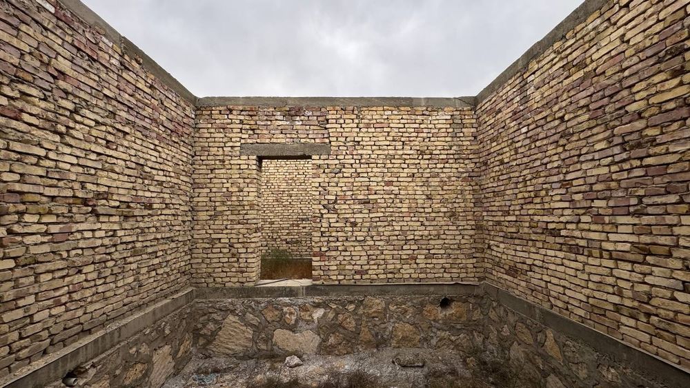 Продам участок, недостроенный, новый