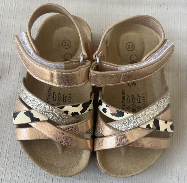 Sandale  copii marimea 22