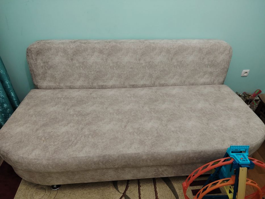 Продается диван-софа