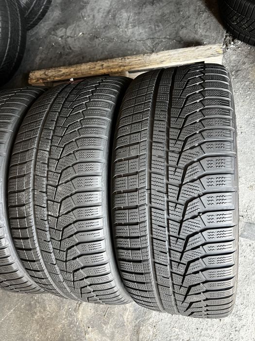 4 anvelope iarna 225/45/18 , Hankook , RunFlat , DOT 2023 !