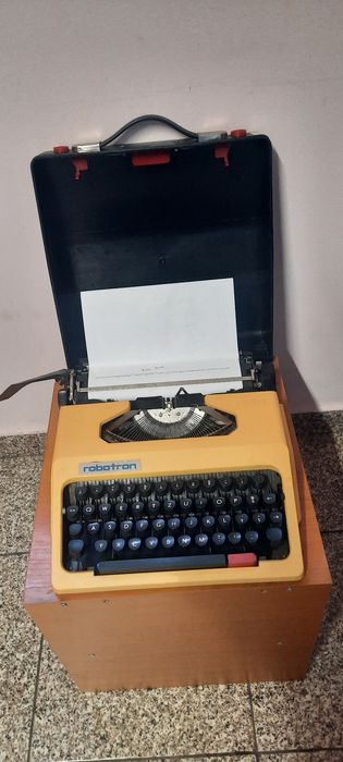 Mașină de scris Robotron diacritice românești