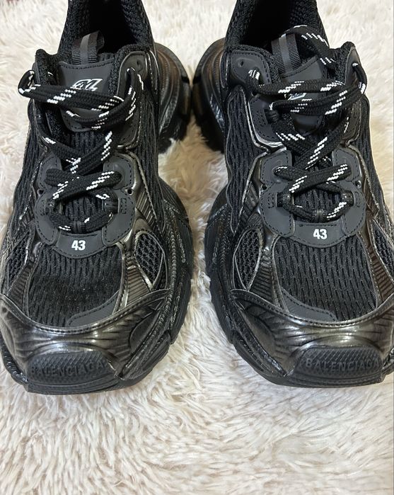 Vând Balenciaga 3XL