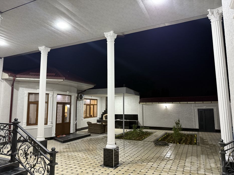 Taraqqiyda hovli sotiladi