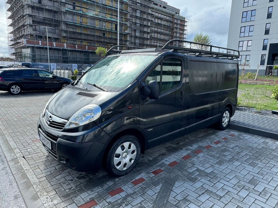 Opel Vivaro Opel Vivaro Lung 3 locuri 114 cp