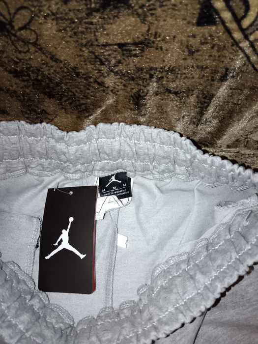 Pantaloni Jordan gri