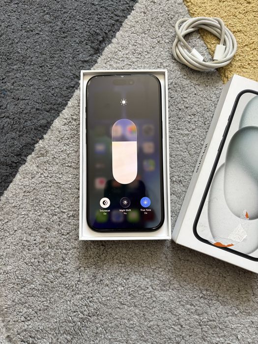 Vand iPhone 15 128gb 89% CA NOU, PERFECT