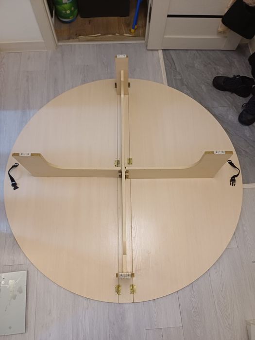 Продаётся жер үстел