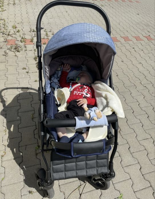 Carucior 3 in 1 Dark Blue Landou,scaun auto si partea sport  800  RON